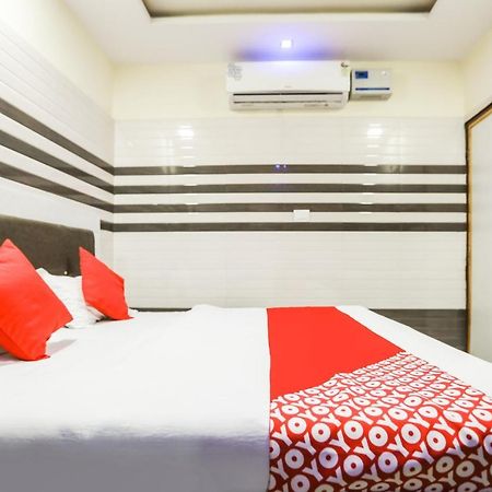 Oyo 71693 Starlight Hotel Gangānagar Exterior foto