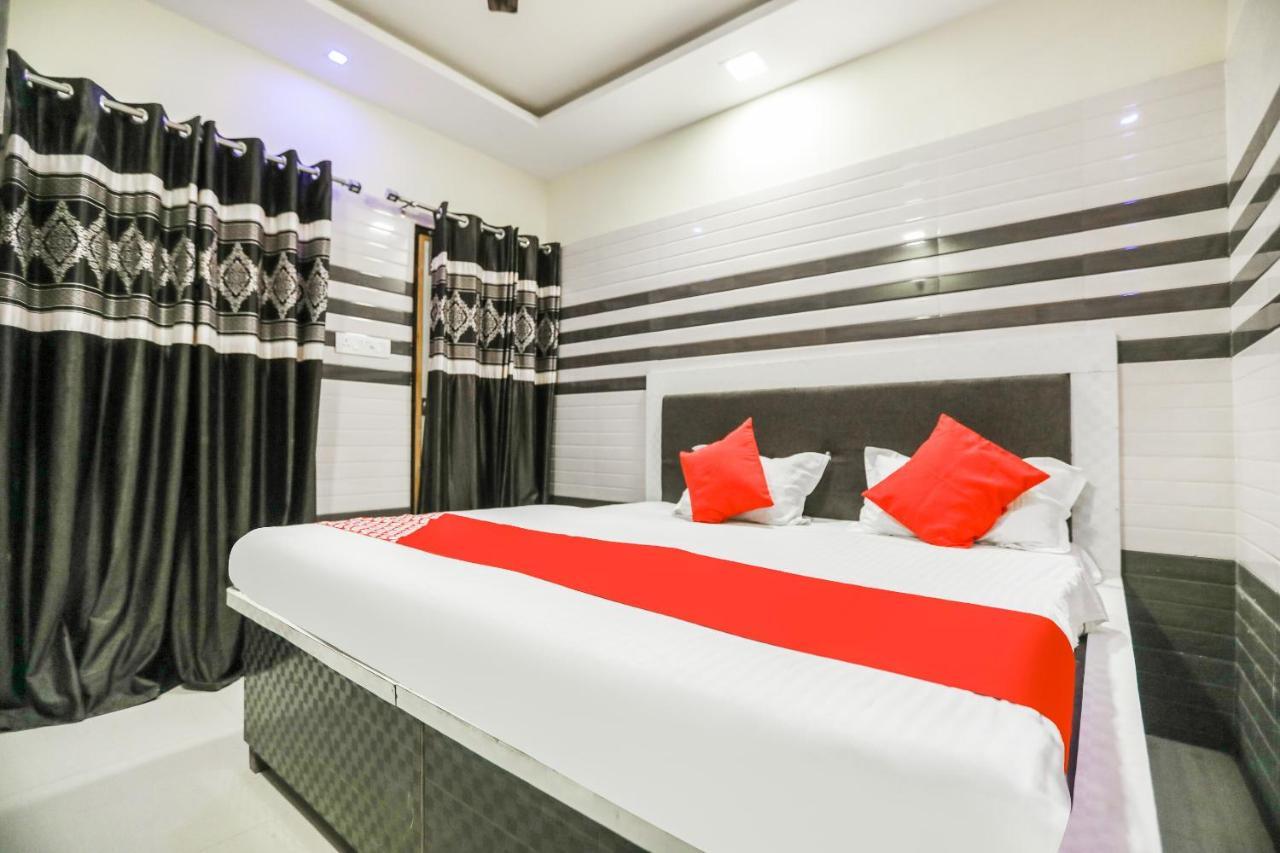 Oyo 71693 Starlight Hotel Gangānagar Exterior foto