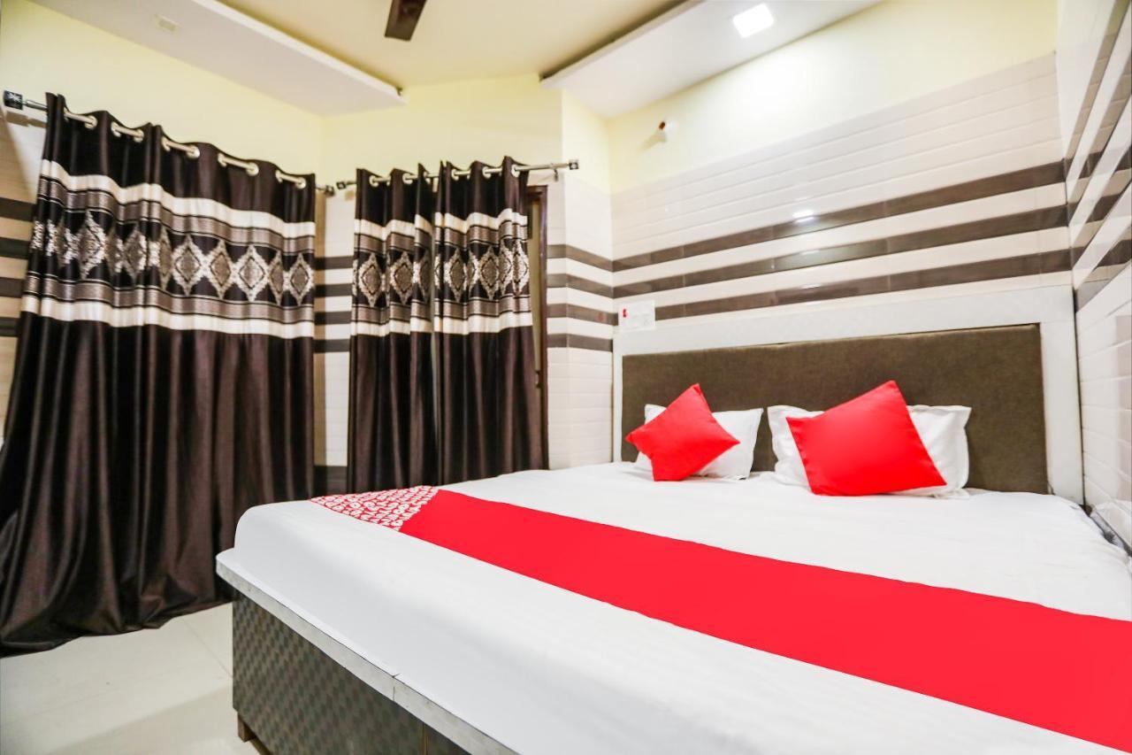 Oyo 71693 Starlight Hotel Gangānagar Exterior foto
